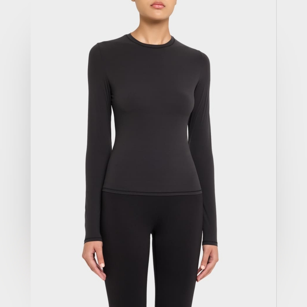 SKIMS Fits Everybody Black Long-Sleeve  Crewneck Top Size Xxs In Great Condition
